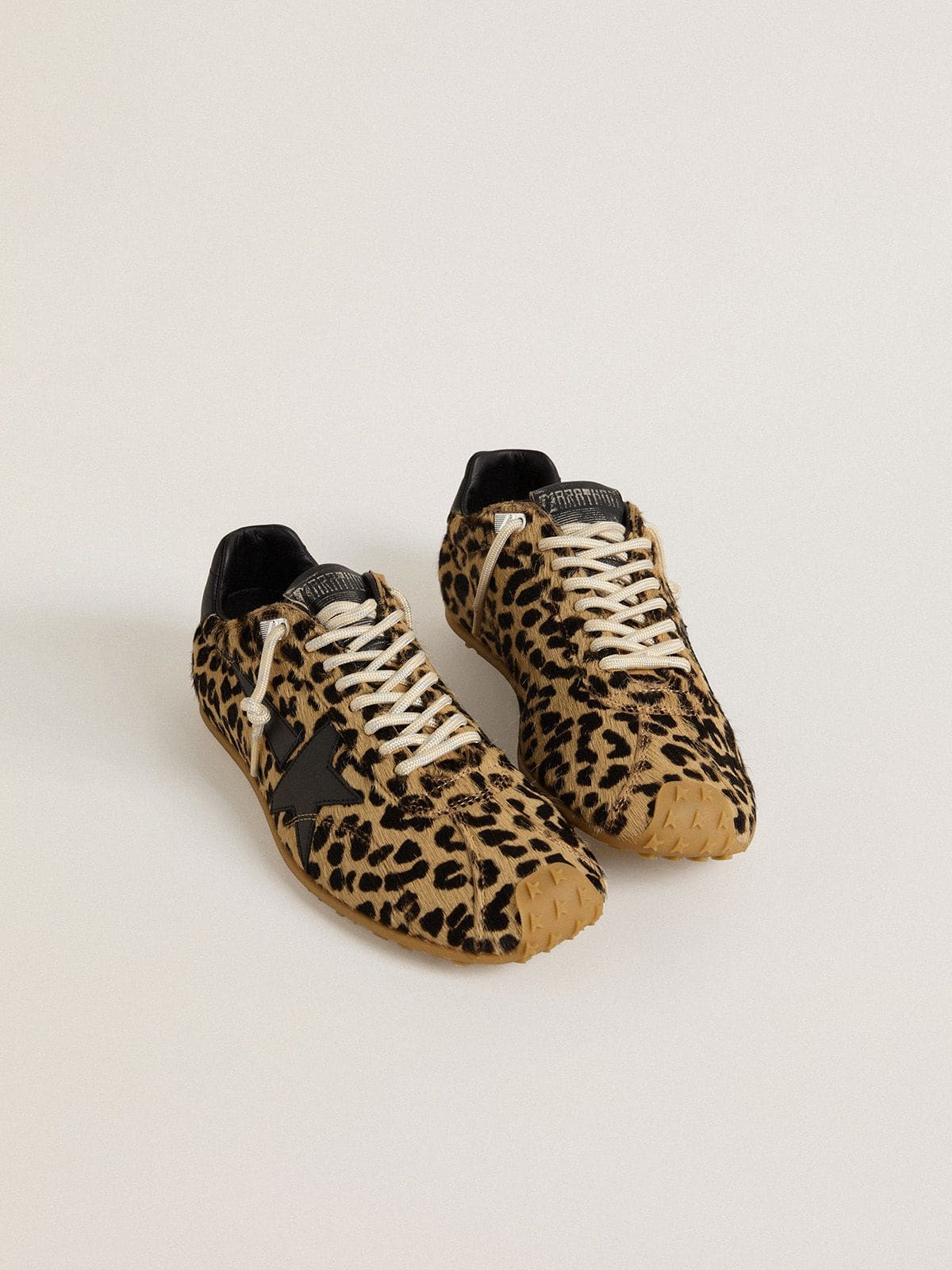 Golden Goose - 블랙 레더 스타 베이지 & 블랙 레오파드 프린트 포니스킨 남성 마라톤 스피드 in 