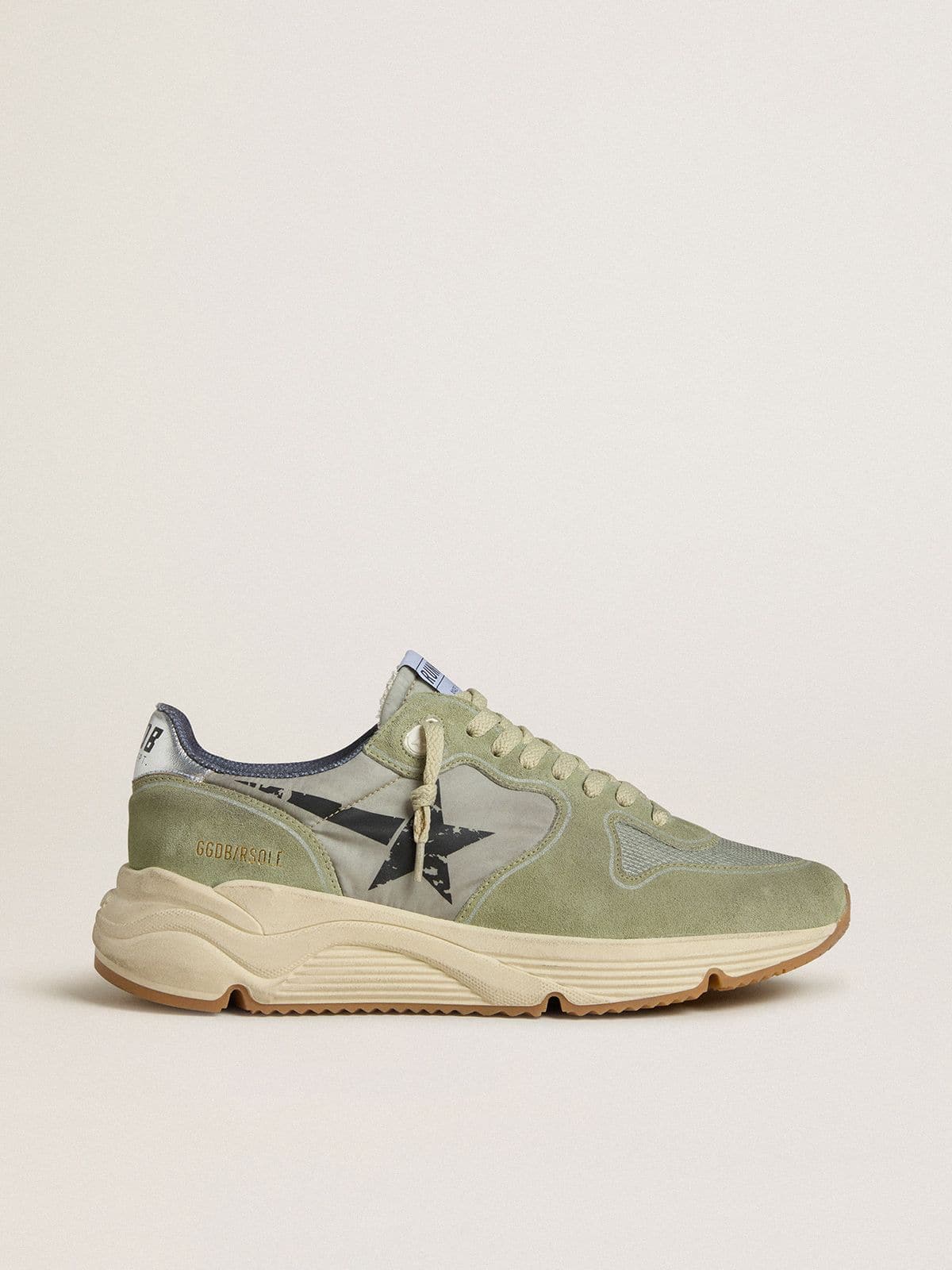 Golden Goose - Running Sole Herren aus Nylon und Suede in Salbeigr&uuml;n mit schwarzem Printstern in 