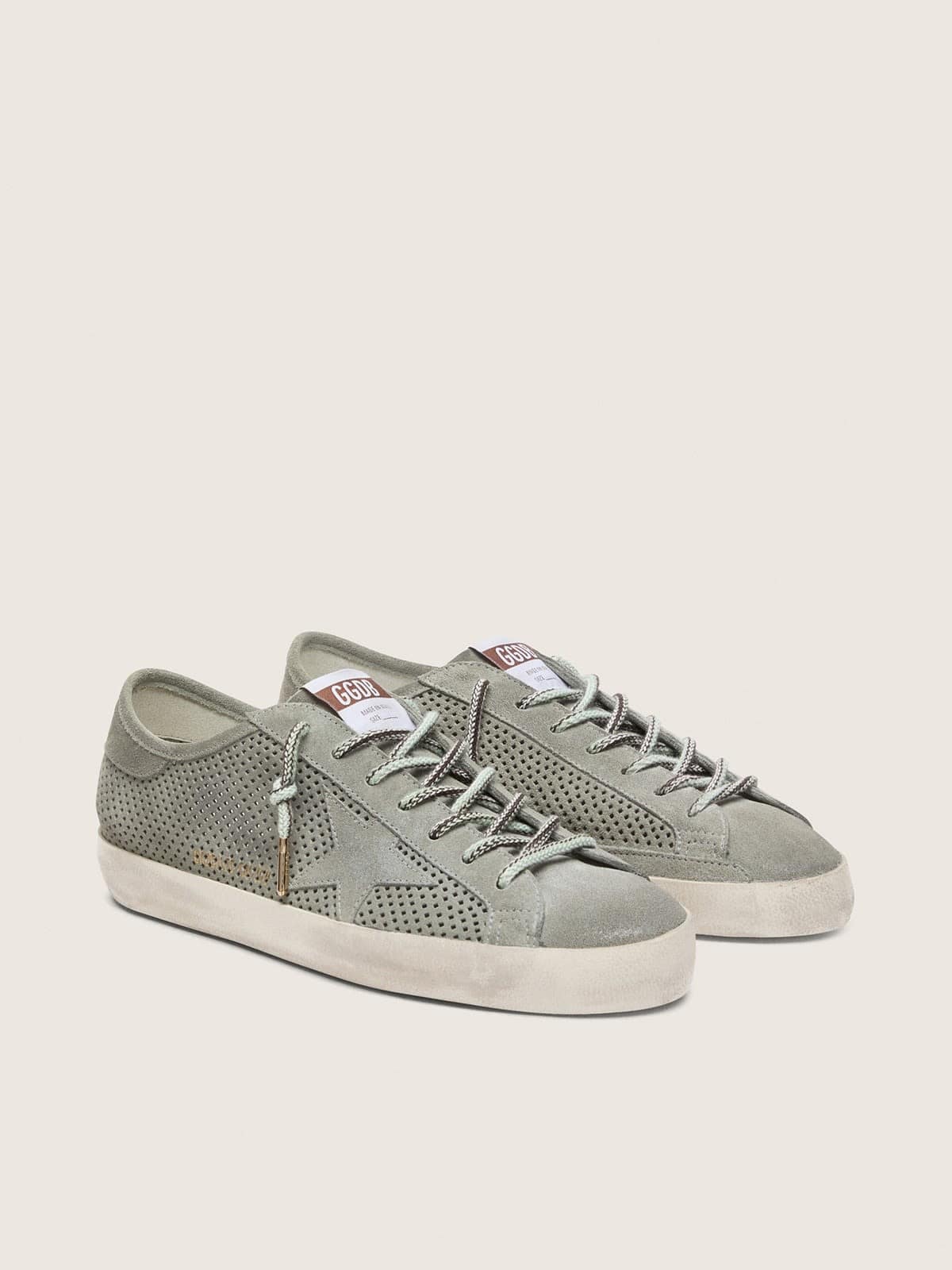 Golden Goose - Super-Star LTD masculino de suede perfurado verde e estrela de suede tom sobre tom in 