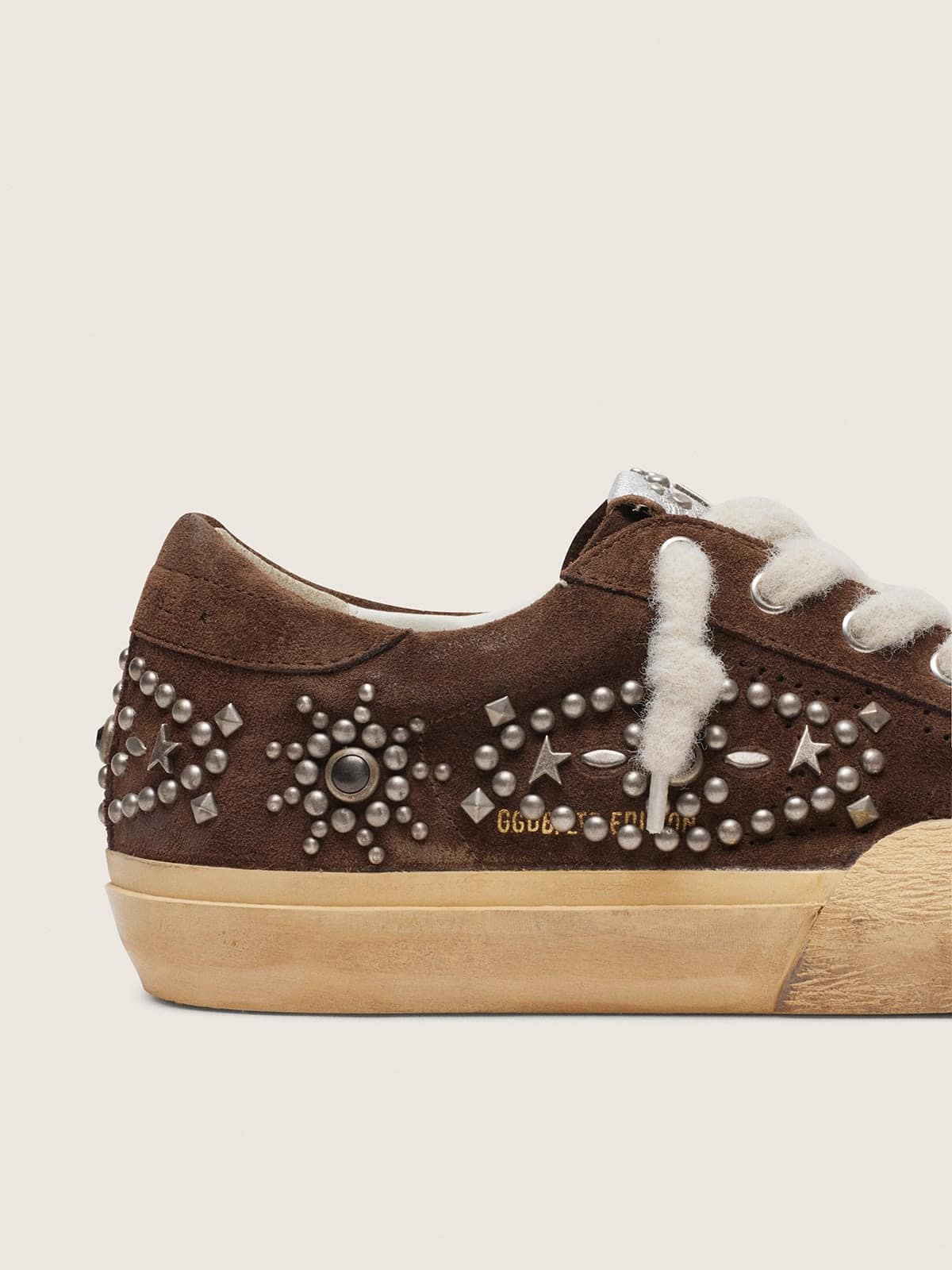Golden Goose - Men's Super-Star Penstar in brown suede with studs in 