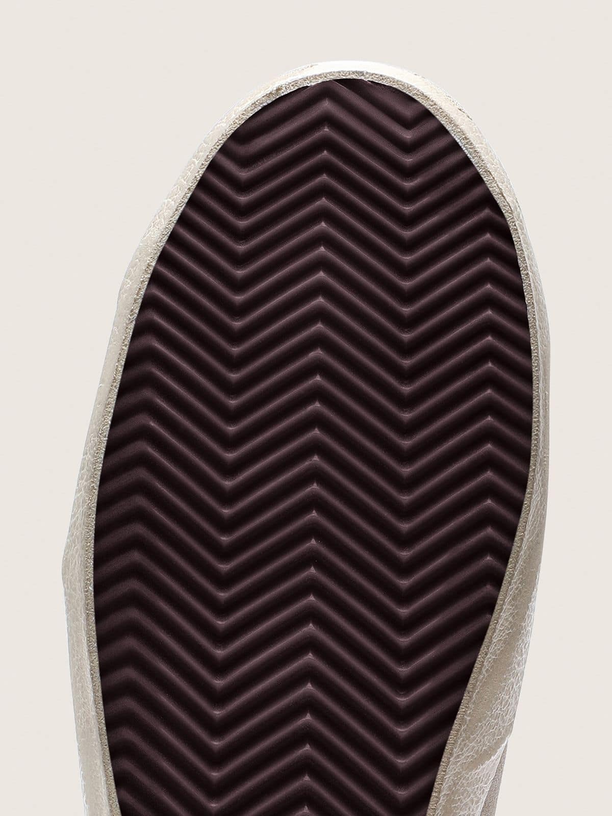 Golden Goose - Super-Star CNY Herren aus elfenbeinfarbenem Suede mit Stern aus beschichtetem Leder und Lederferse in 