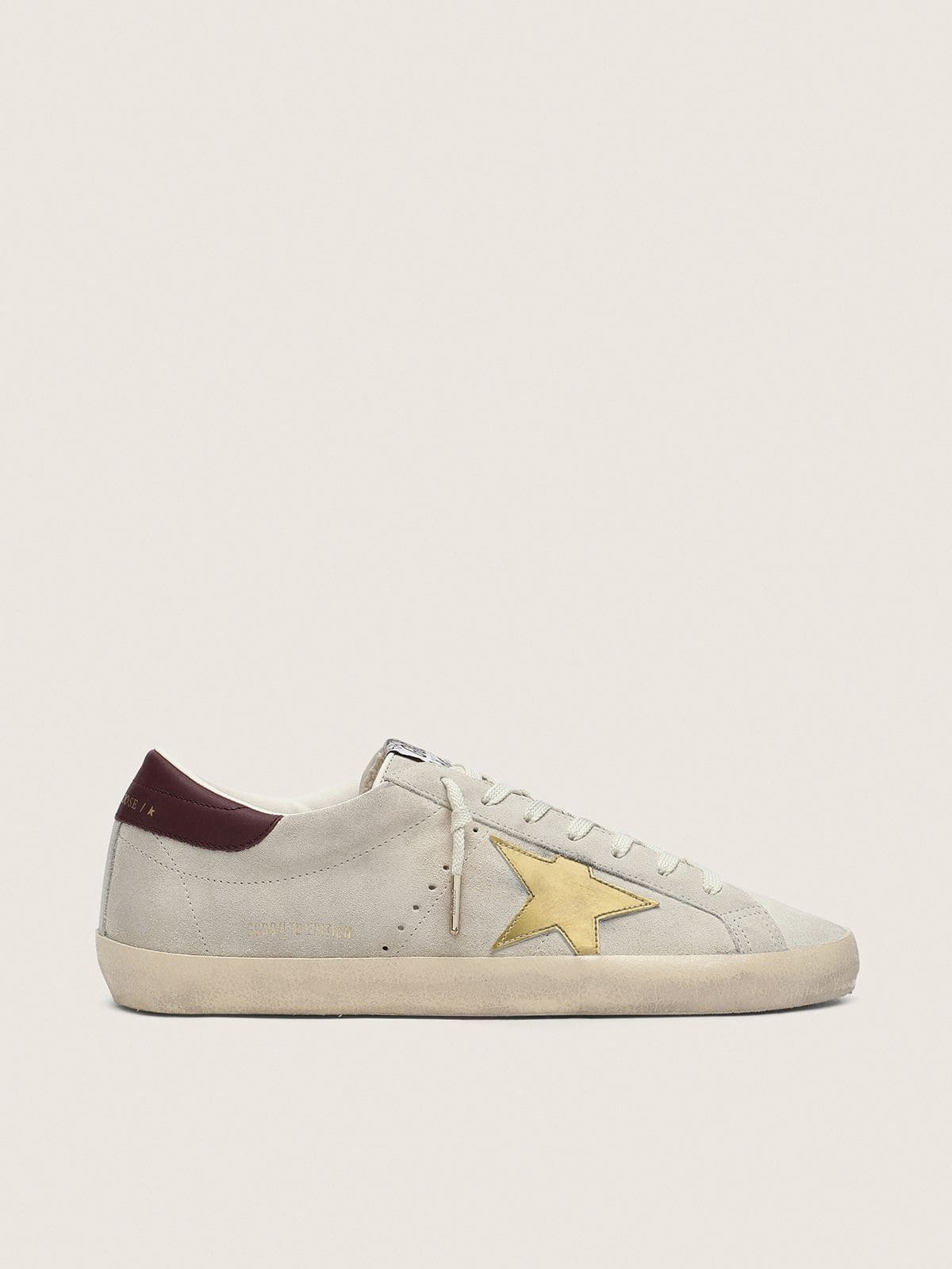Young-Ball-Star-with-blue-glitter-star-and-beige-suede-heel-tab