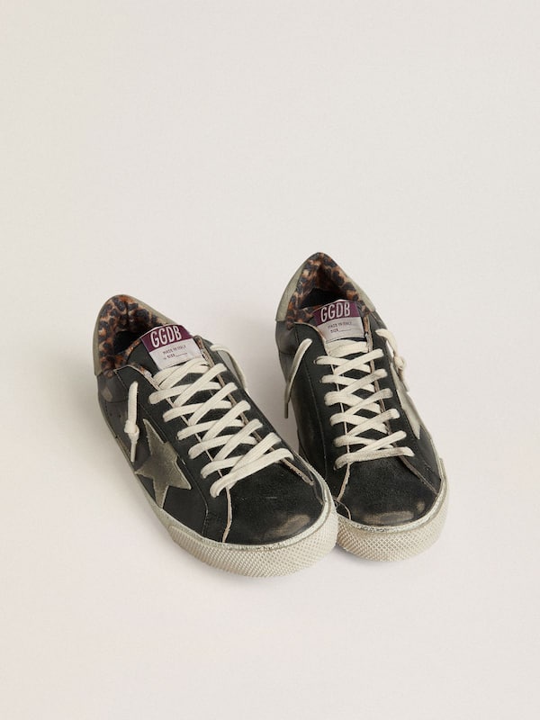 Men's Super-Star in black leather with gray suede star and heel tab