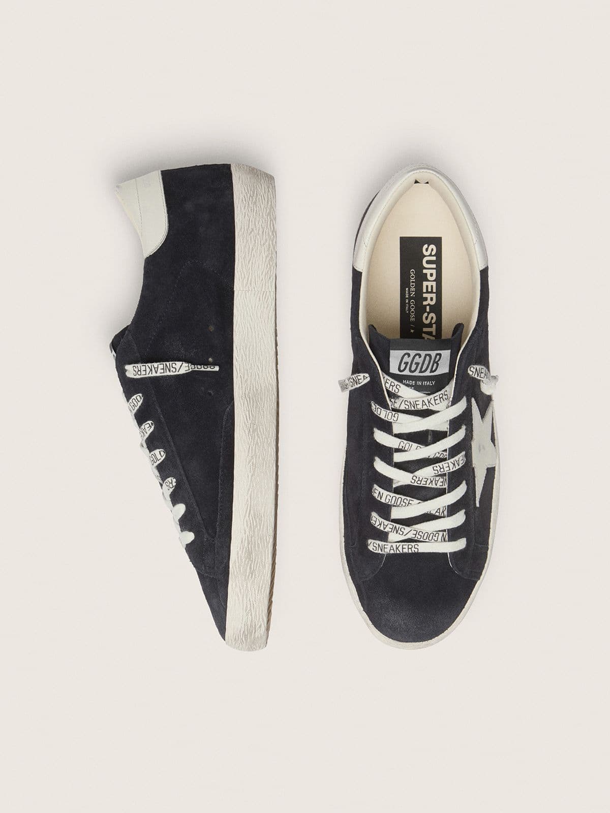 Golden Goose - Super-Star de hombre de ante azul oscuro con estrella blanca in 