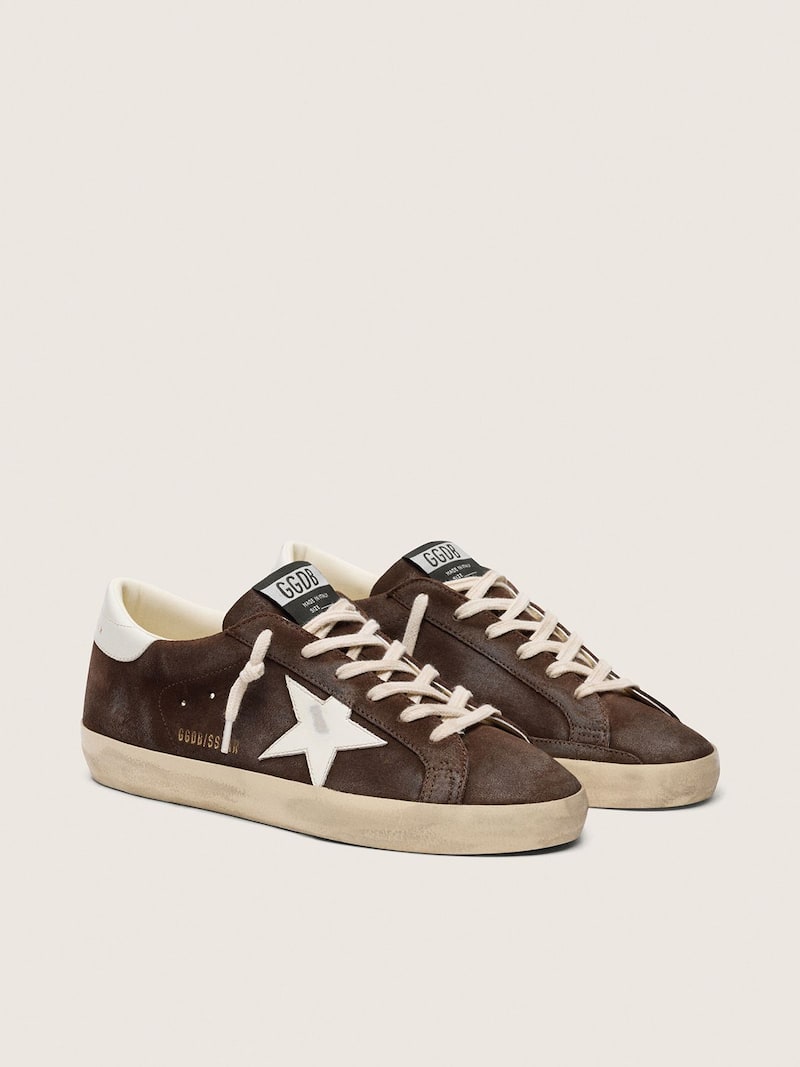 Golden Goose - Men&rsquo;s Super-Star in brown suede with white star in 