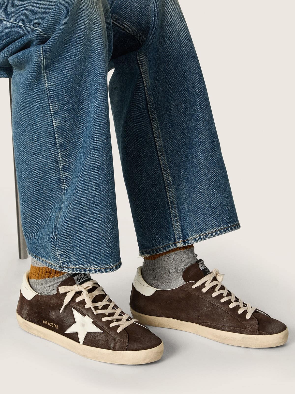 Men&rsquo;s Super-Star in brown suede with white star