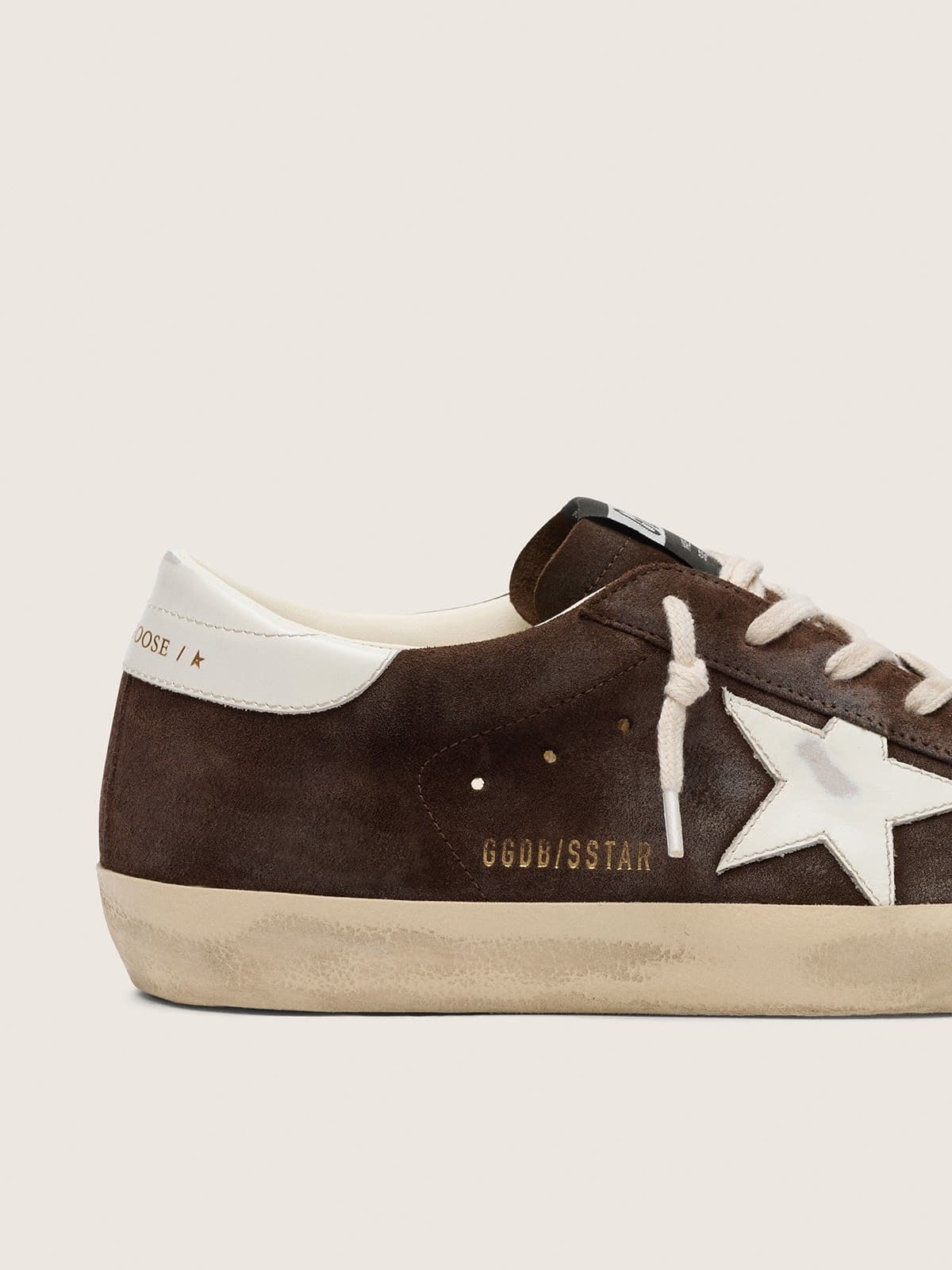 Golden Goose - Men&rsquo;s Super-Star in brown suede with white star in 