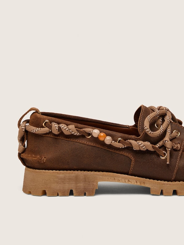 Golden Goose - Mokassin Cruise Herren aus gewachstem braunem Suede mit taubengrauen Trekkingsenkeln in 