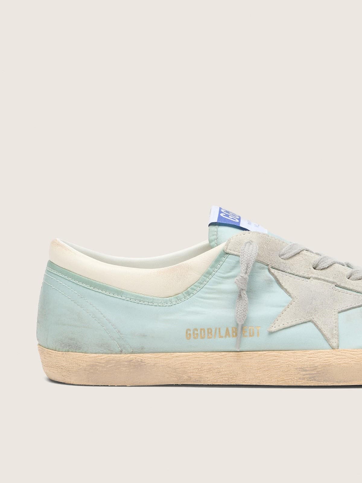 Golden Goose - Super-Star masculino de n&aacute;ilon verde-claro com estrela de suede cinza-claro in 