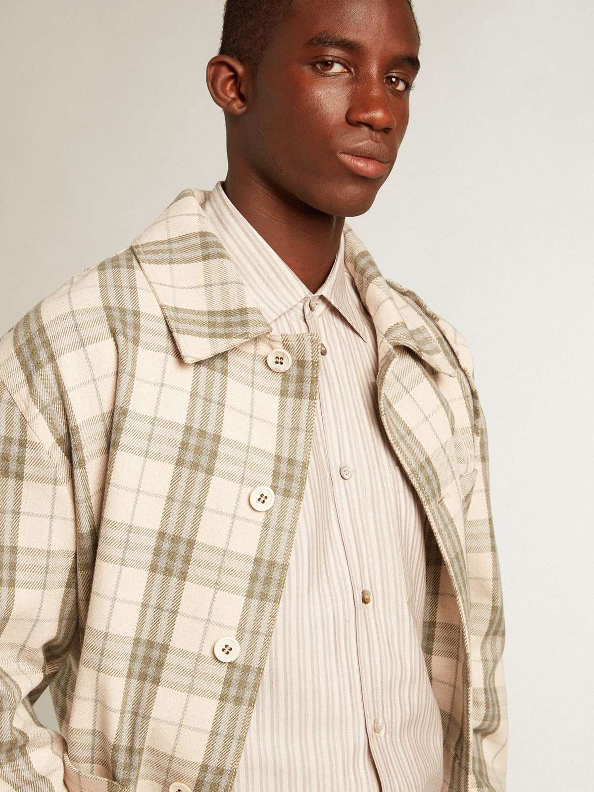 Golden Goose - Men's viscose-blend linen shirt with striped pattern in 