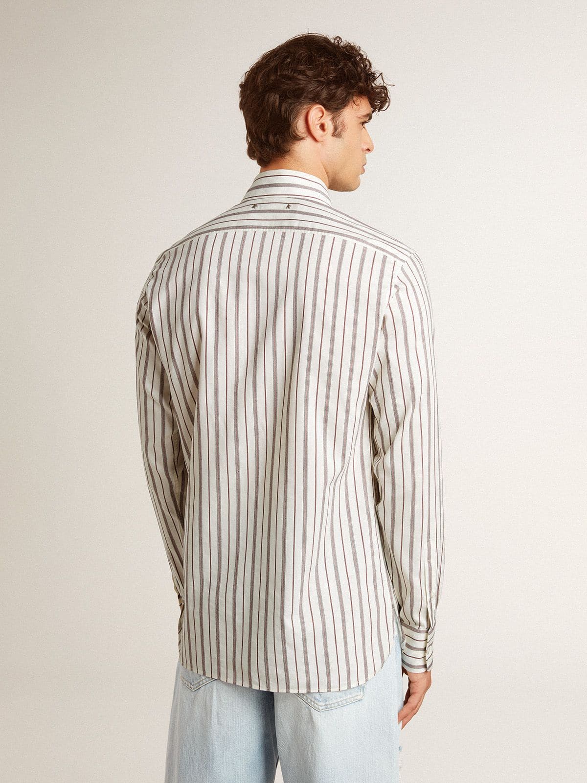 Golden Goose - Men's white cotton shirt with fine burgundy stripes in 