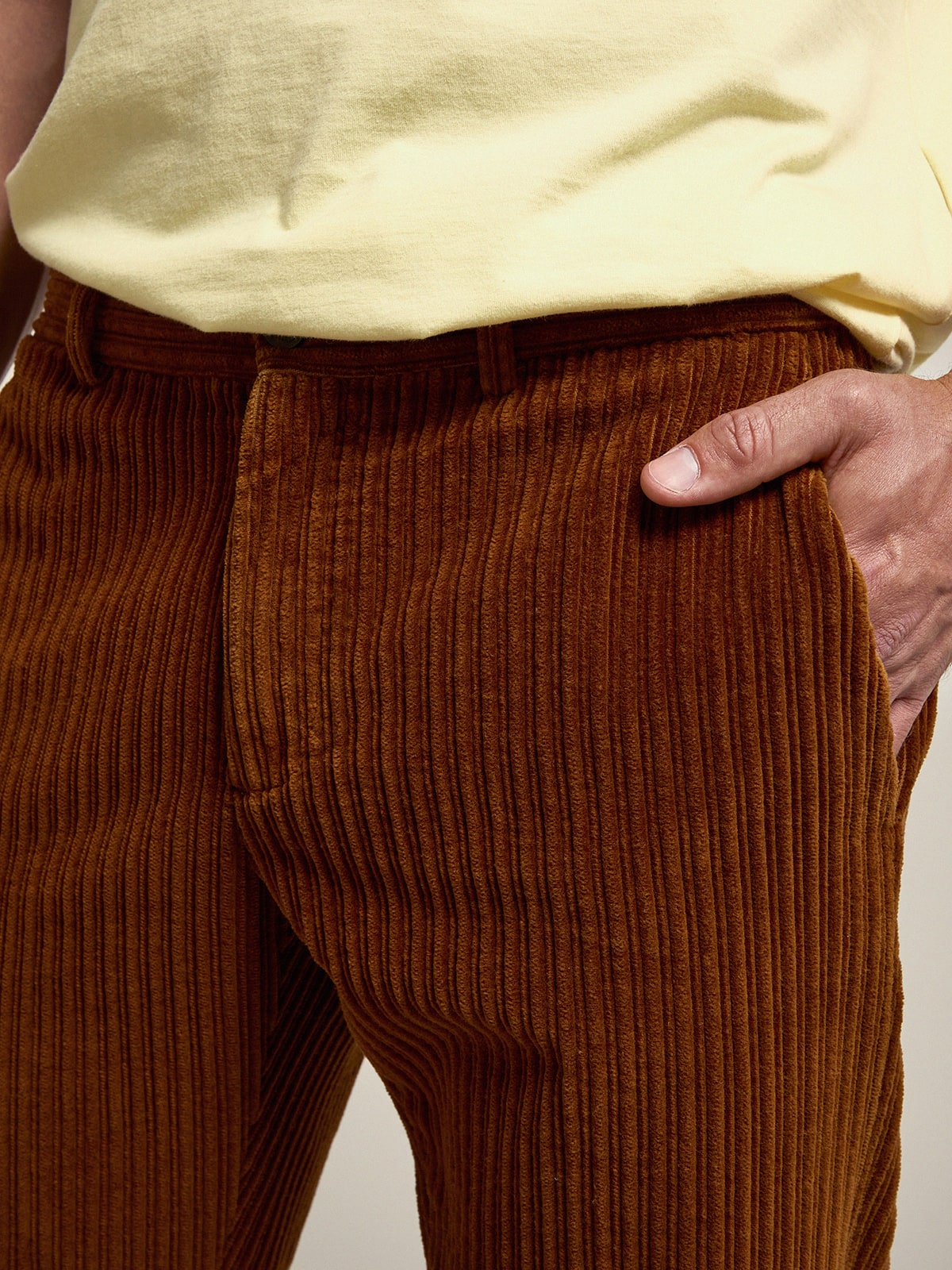 Golden Goose - Terracotta-colored corduroy chinos in 