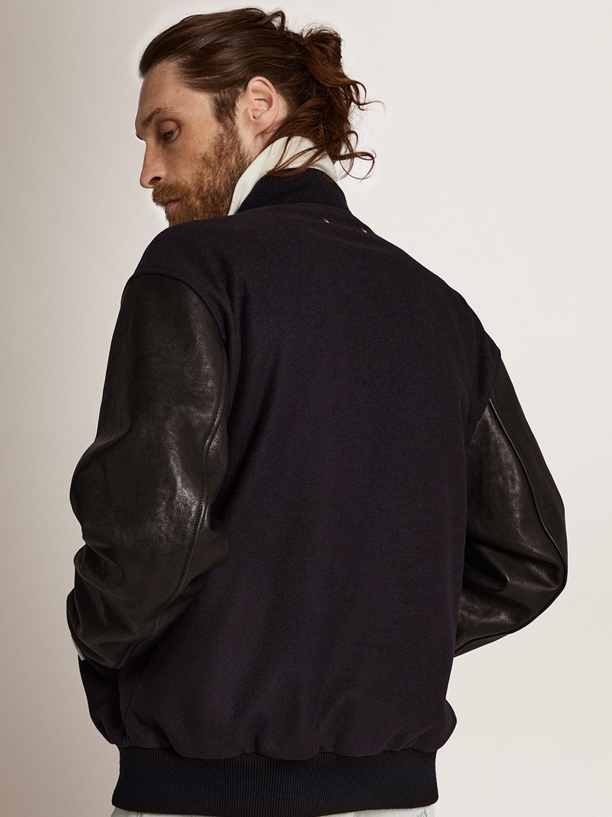 Golden Goose - Bomber homme en laine bleu foncé avec manches en cuir in 