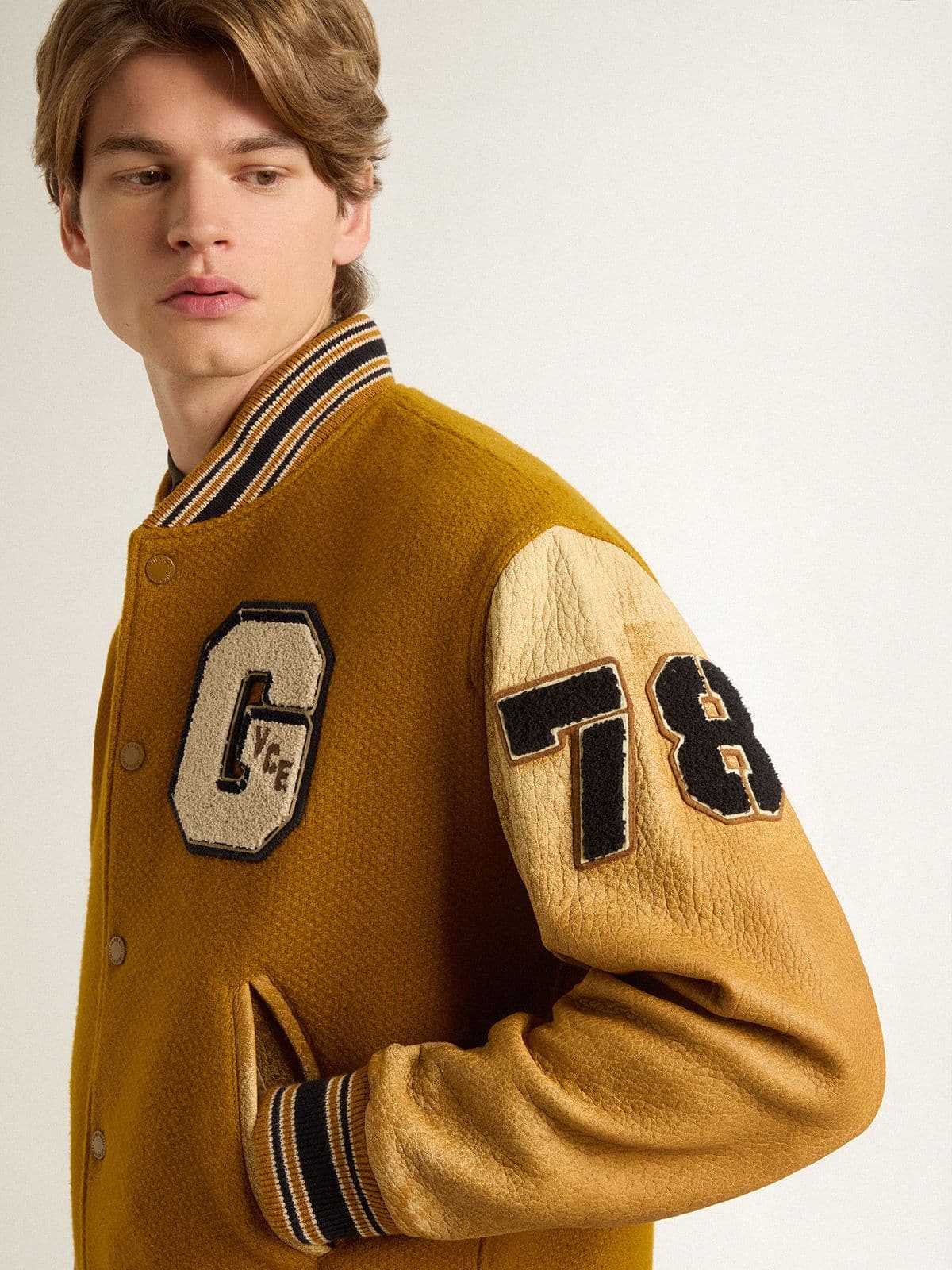 Golden Goose - Giacca bomber in lana color giallo ocra e maniche in pelle in 