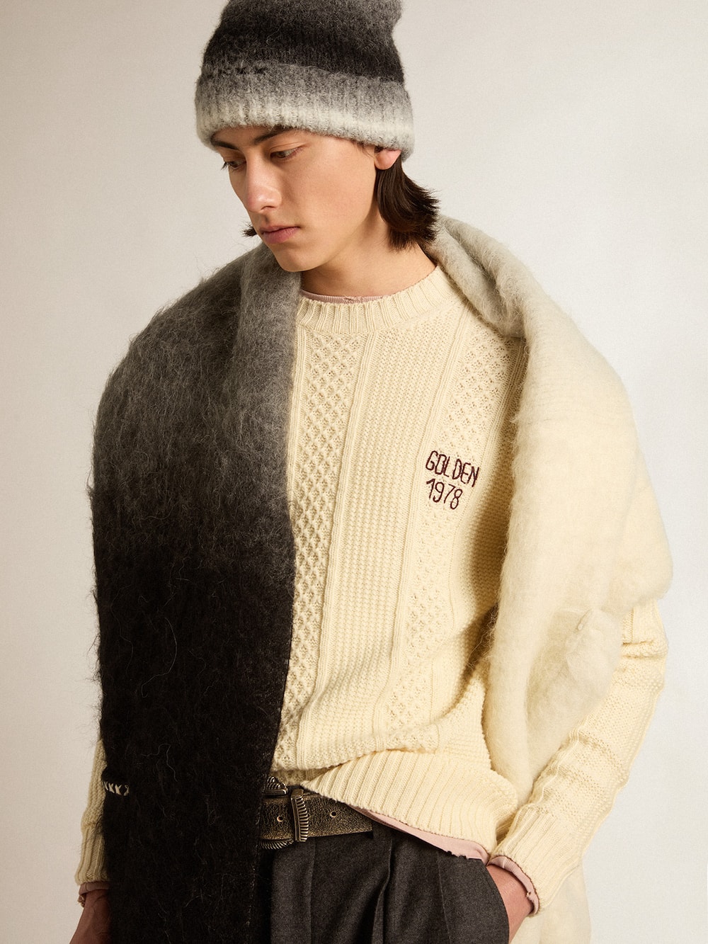 Golden Goose - Round-neck sweater in wool with embroidery on the heart in 