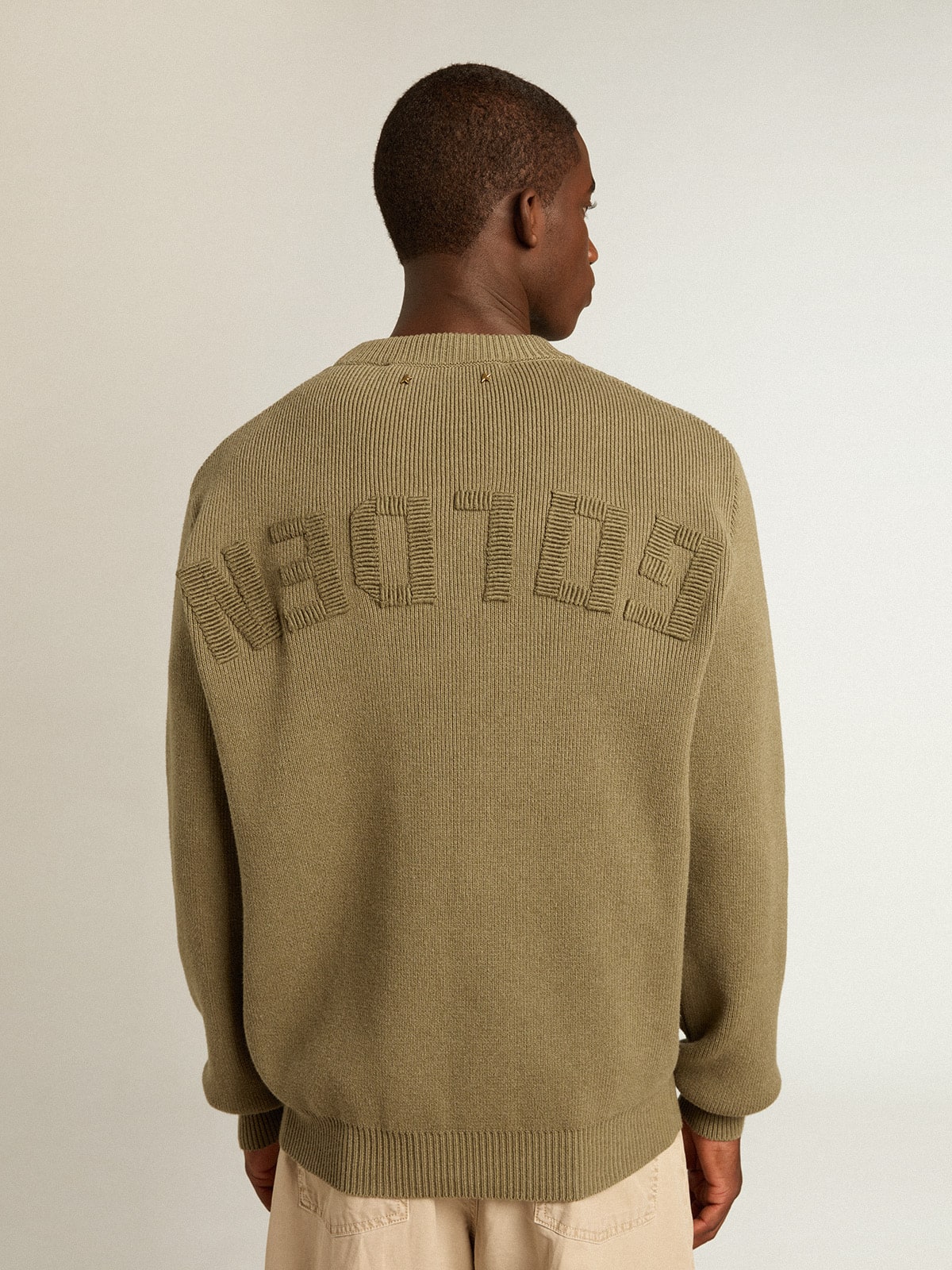 Golden Goose - Men’s round-neck sweater in cotton with logo on the back in 