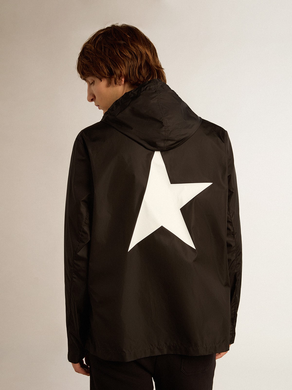 送料関税込【Golden Goose】ウィンドブレーカー メンズ ウィンドブレーカー ブラック | Golden Goose