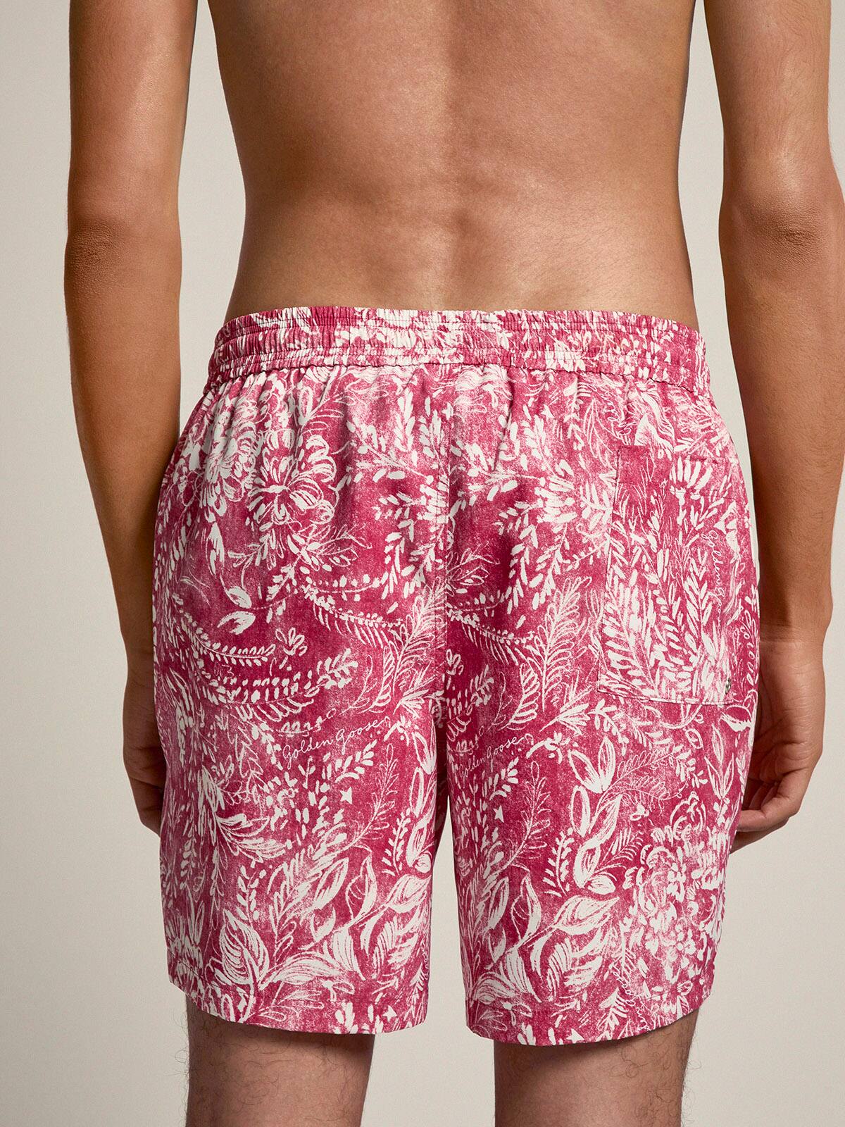 Golden Goose - Vintage red boxers with contrasting white print in 