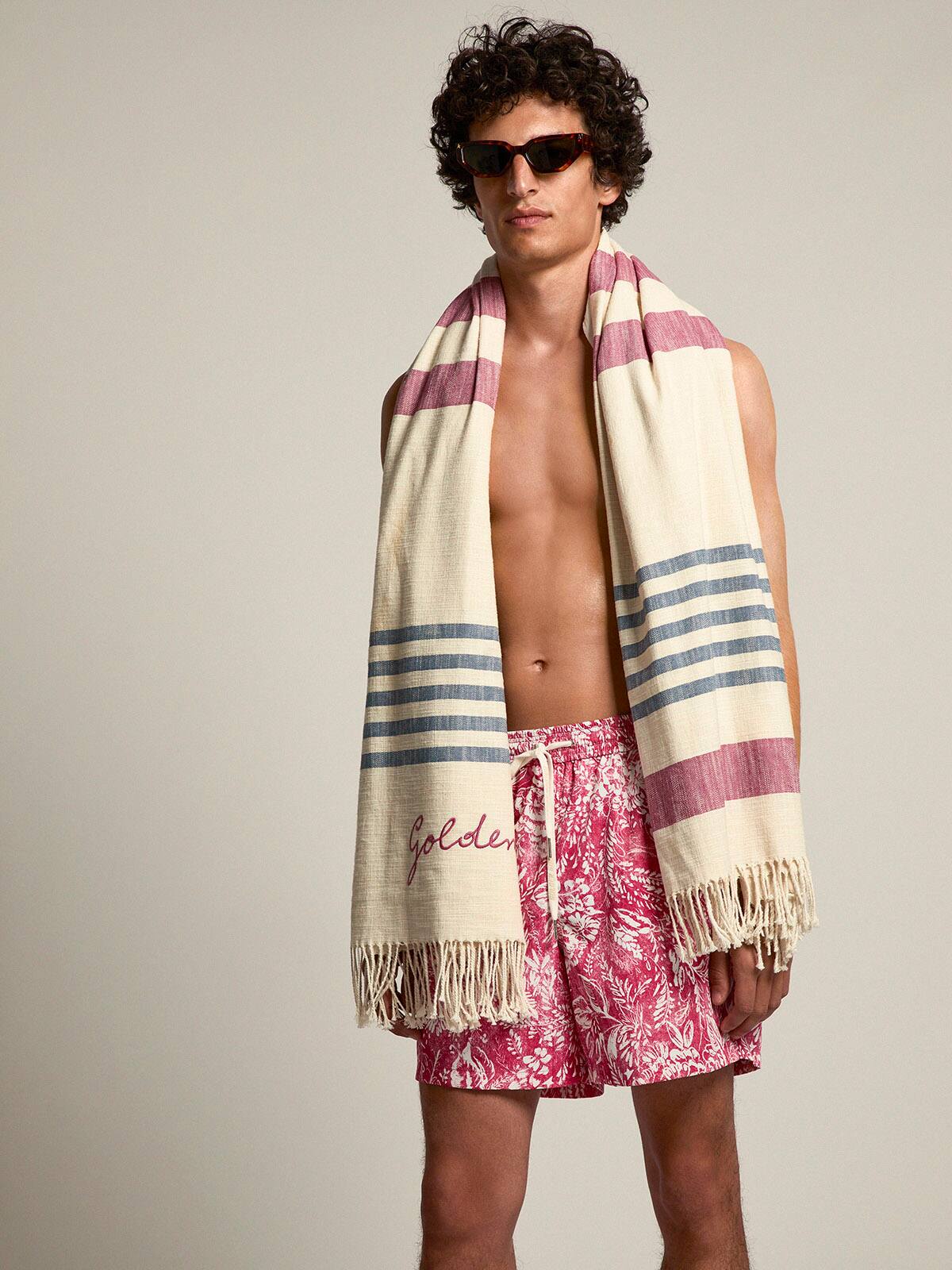 Golden Goose - Vintage red boxers with contrasting white print in 