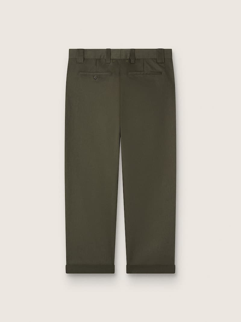 Golden Goose - Pantal&oacute;n chino de la colecci&oacute;n Golden en color verde militar in 