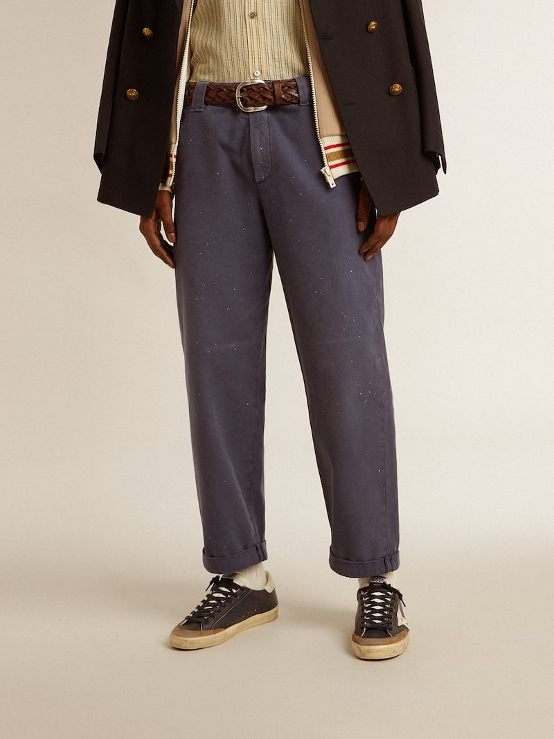 Golden Goose - Pantalone chino da uomo di colore blu con effetto lived-in in 