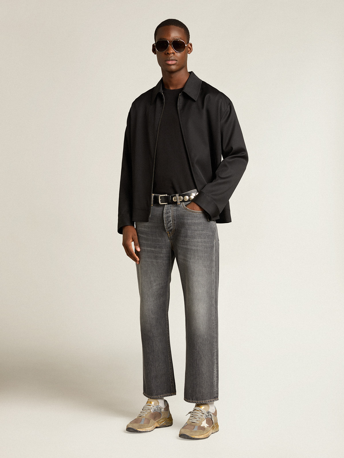 Golden 系列复古黑色仿旧 T 恤衫 | Golden Goose