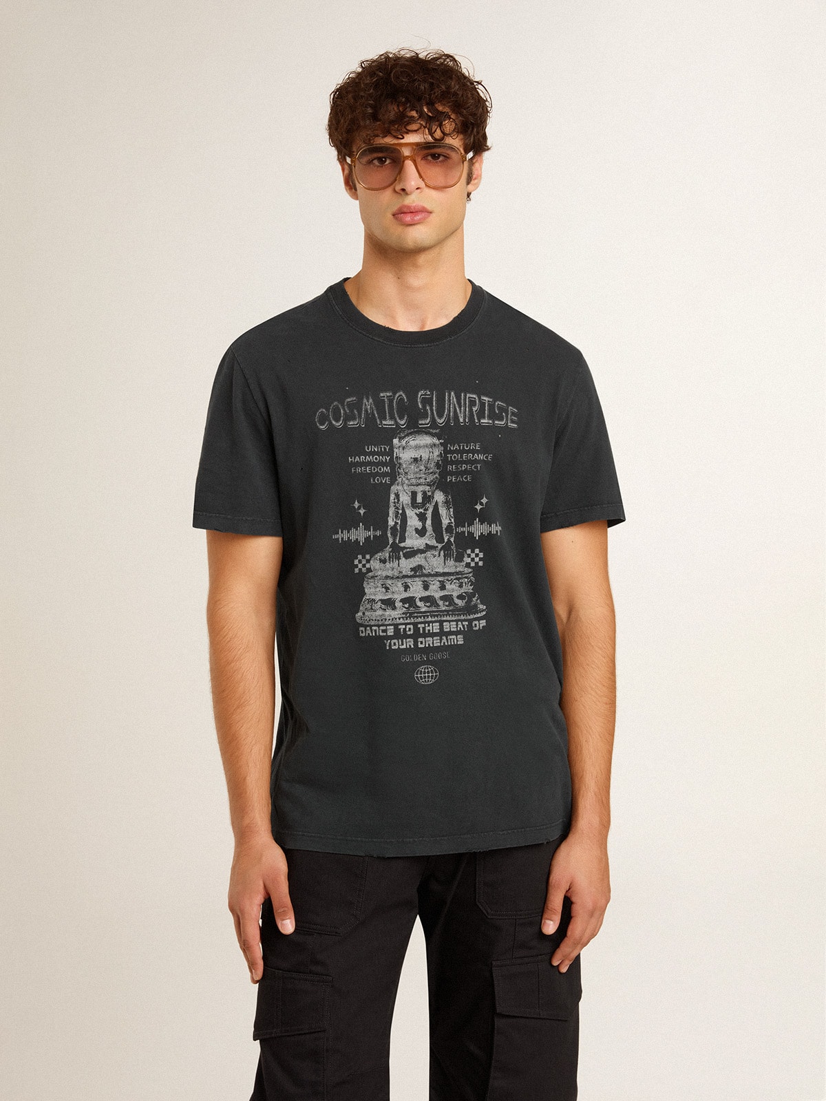 Golden Goose - Men’s worn-black cotton T-shirt with print on the front in 