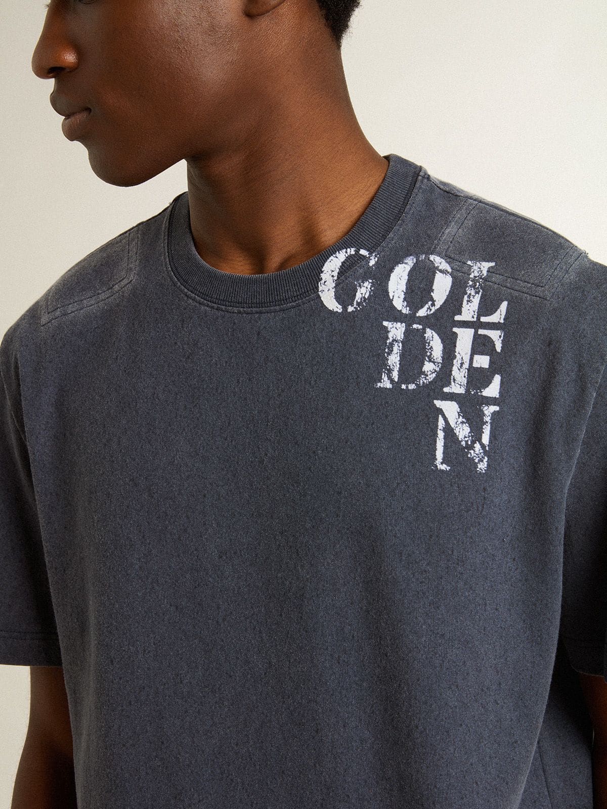 Golden Goose - T-shirt da uomo blu con stampa bianca  in 