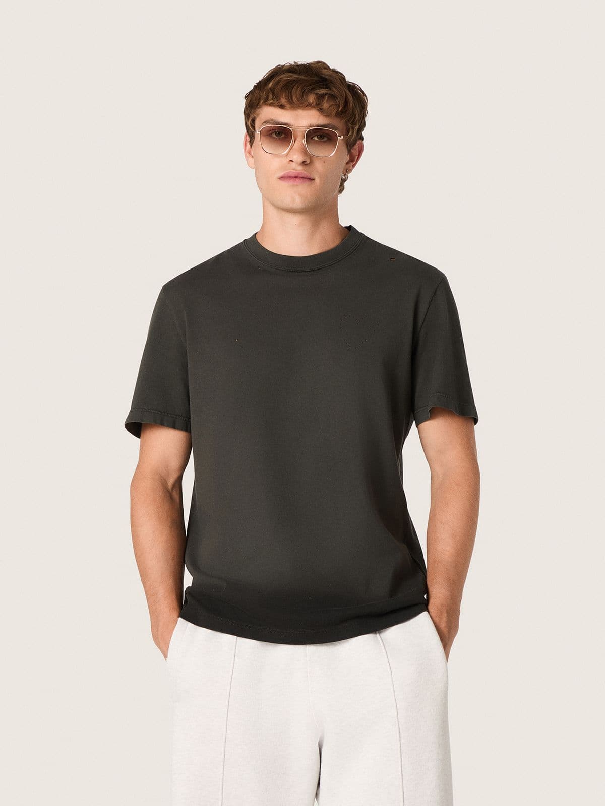 Golden Goose - Tシャツ メンズ コットンジャージー（チャコールグレー） パーフォレーションハート in 