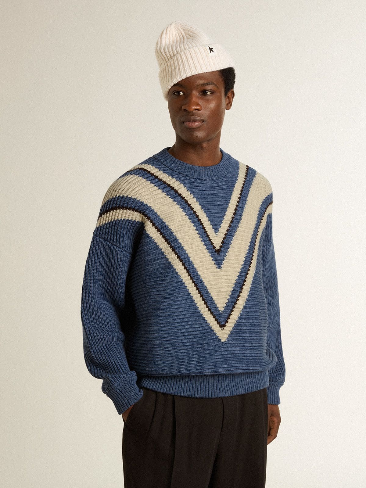 Jersey de lana «jacquard» para hombre color celeste con motivo color nata