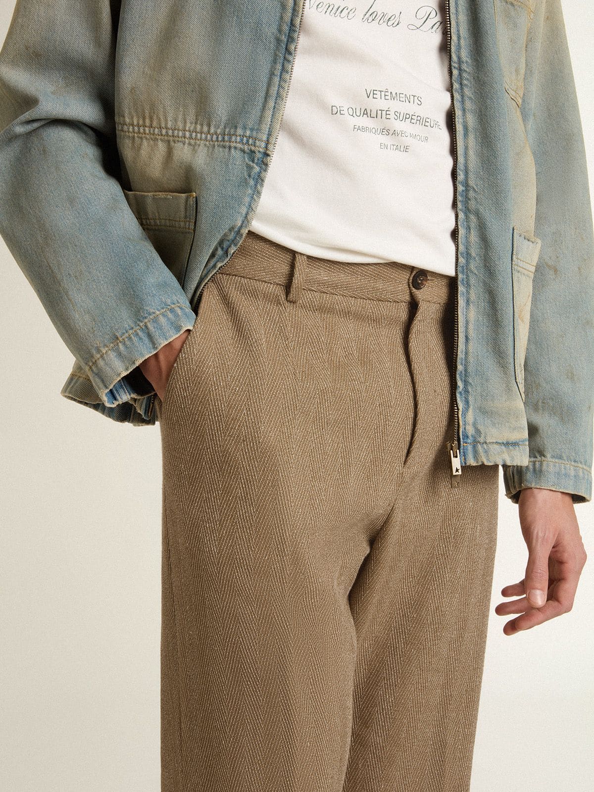 Golden Goose - Pantalone sartoriale in misto lino chevron color sabbia in 
