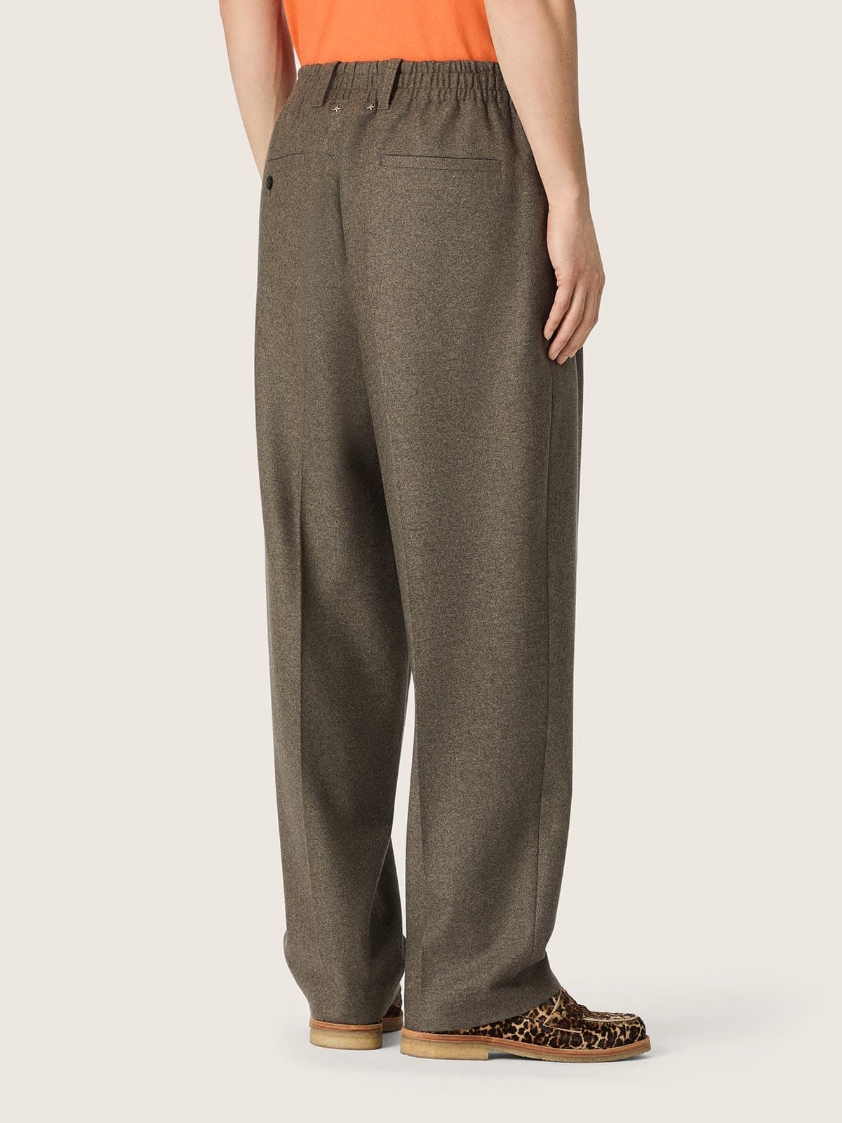 Golden Goose - Pantal&oacute;n de hombre de lana gris in 