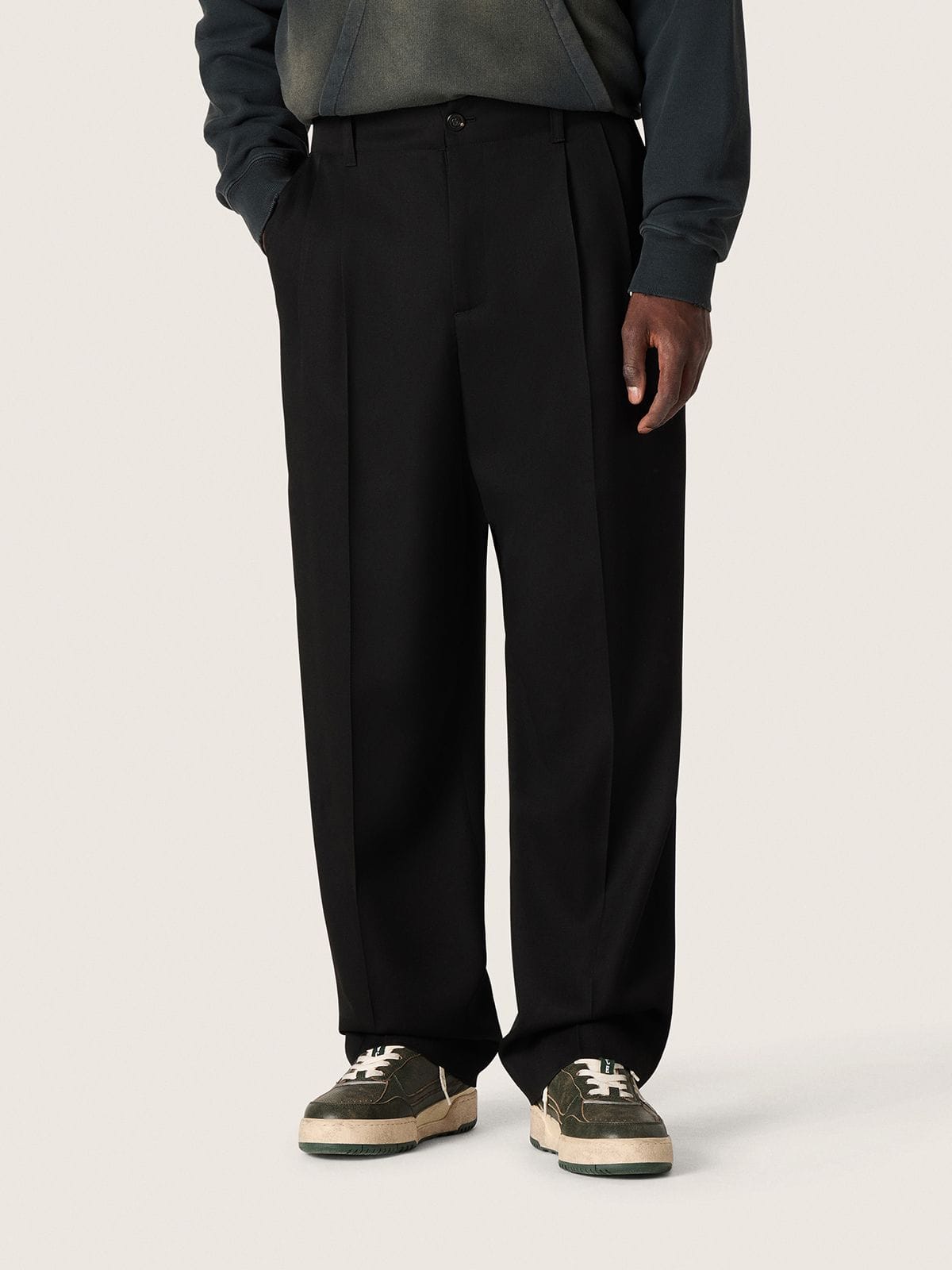 Golden Goose Pantaloni da uomo in lana di colore nero Jeans & Pantaloni black man