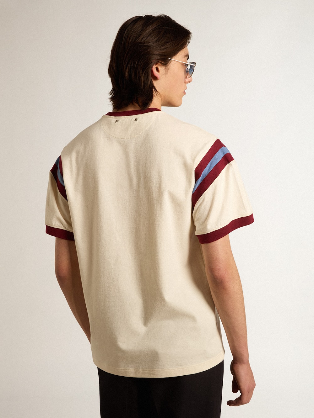 Golden Goose - Men’s white T-shirt with burgundy lettering on the front in 