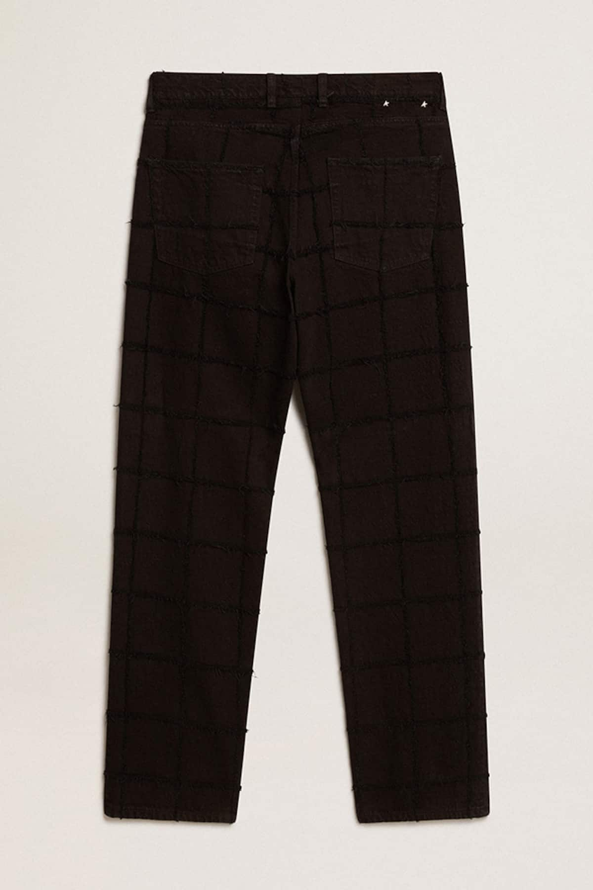 Golden Goose - Pantalón en algodón de color negro con motivo de cuadros efecto 3D in 