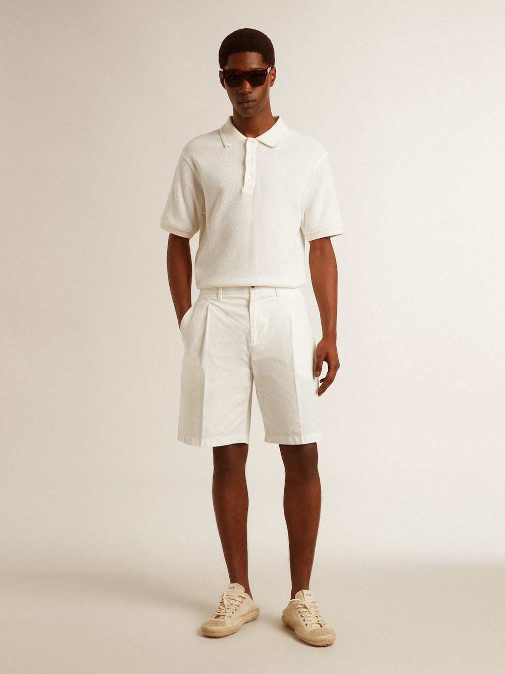 Golden Goose - Men's polo shirt in white cotton with mother-of-pearl buttons in 