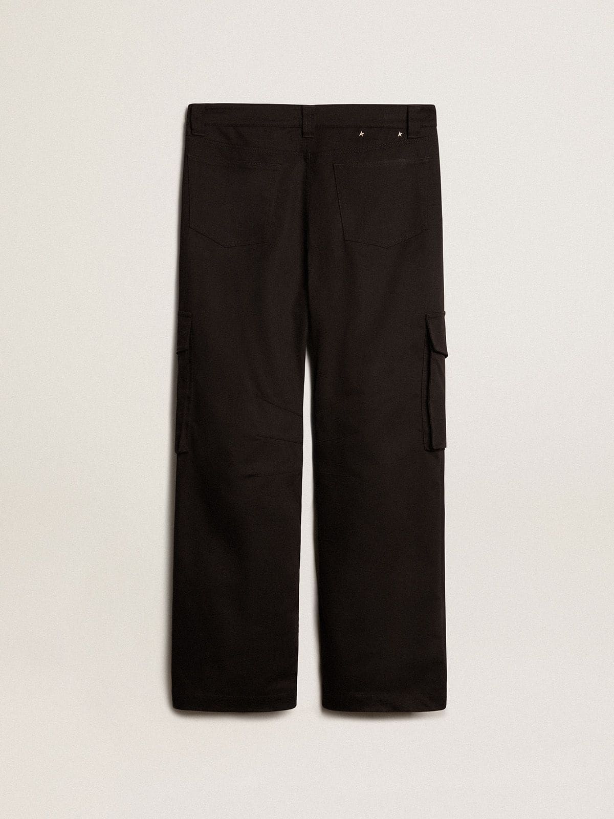 Golden Goose - Pantalón cargo de color negro in 