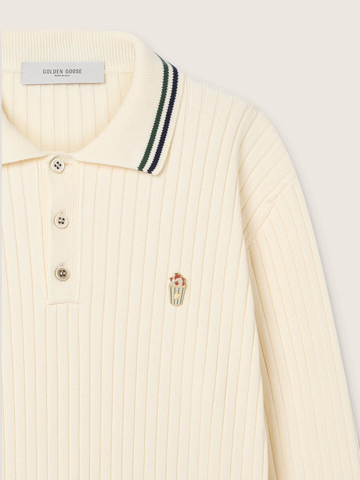 Golden Goose - Polo uomo a maniche lunghe in maglia bianca con bordi a contrasto e pin removibile in 