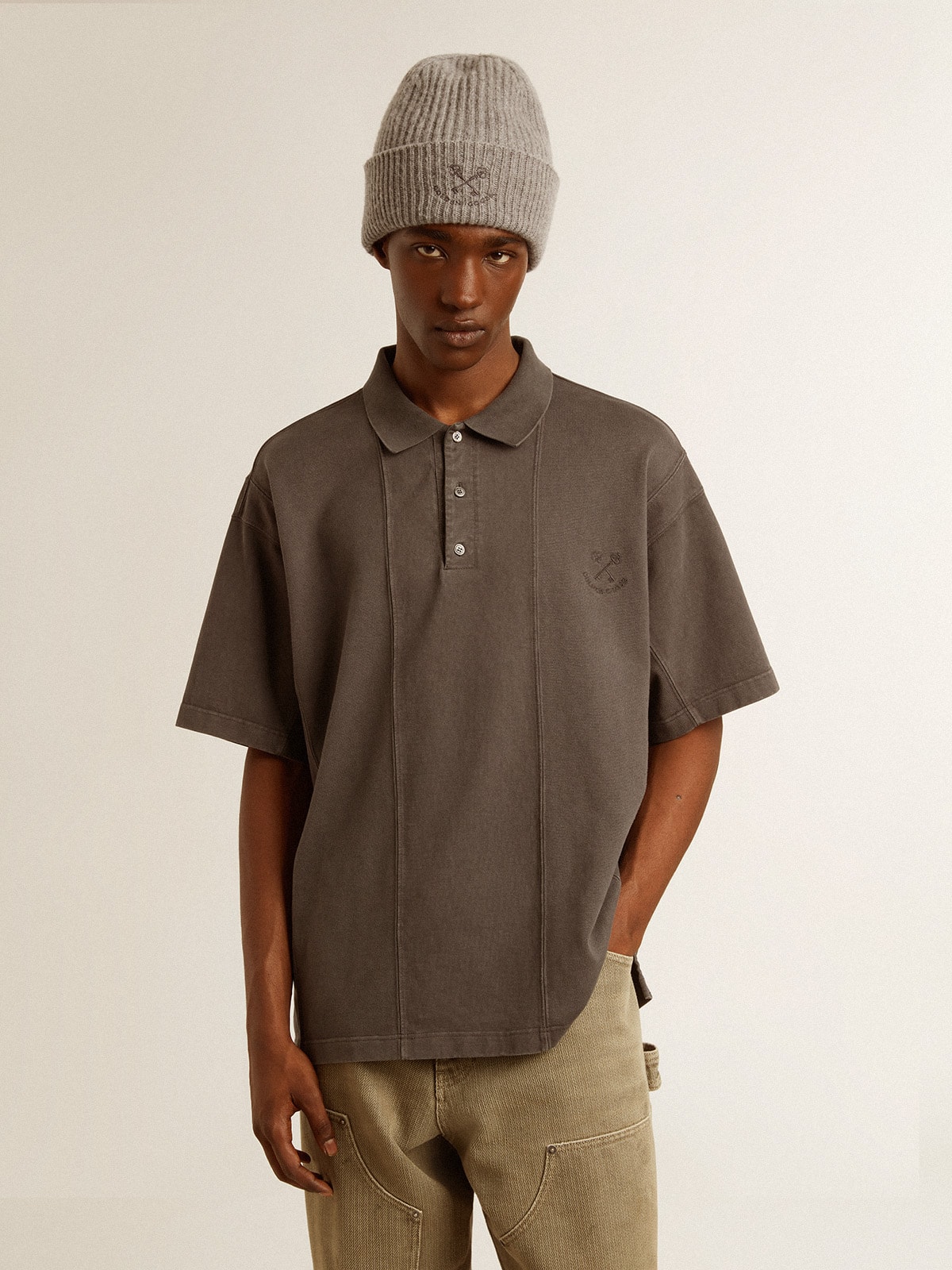 Golden Goose - Men's cotton polo shirt in anthracite gray with embroidery in 