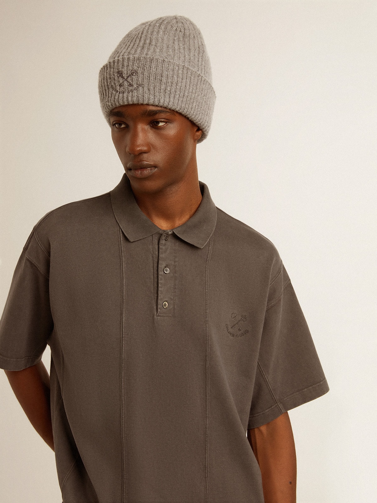 Golden Goose - Men's cotton polo shirt in anthracite gray with embroidery in 