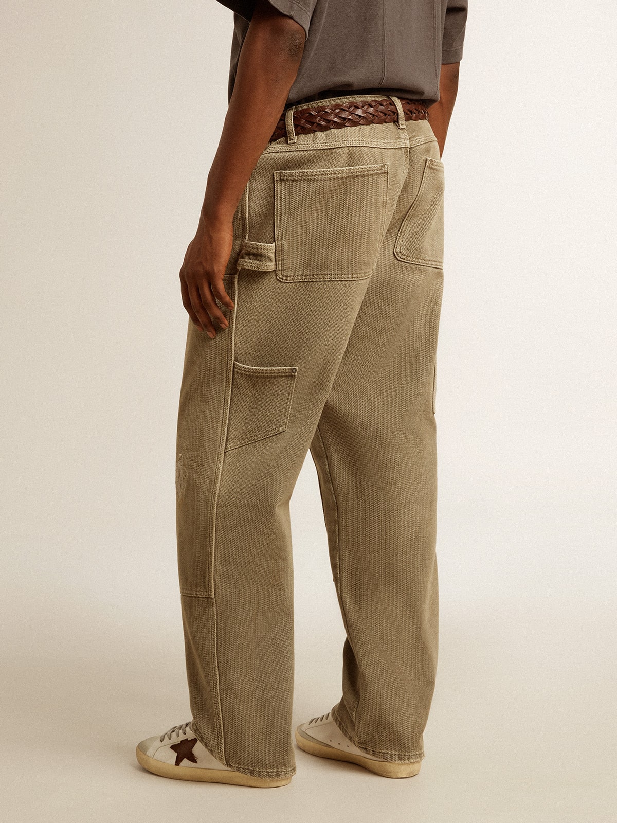 Distressed khaki pants fashion