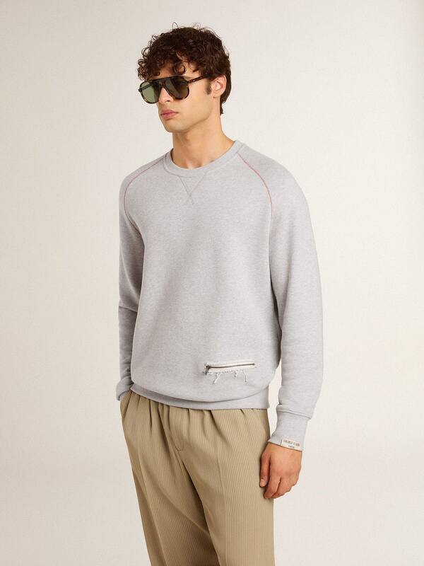 Golden Goose - Men’s gray round neck sweatshirt with contrast stitching in 