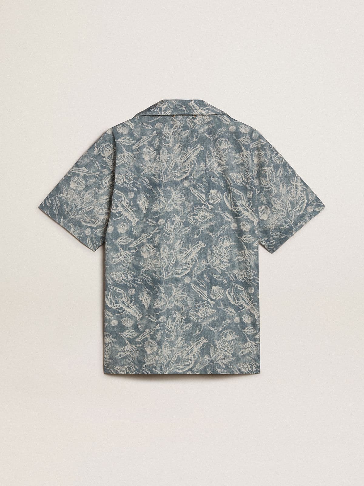Golden Goose - Men's short-sleeved pajama-style poplin shirt with a blue and white marine print in 