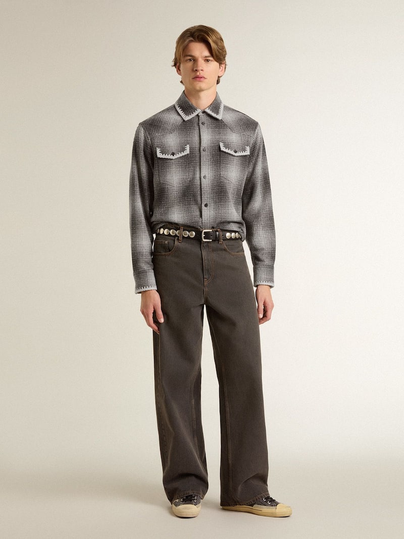 Golden Goose - Chemise grise pour homme avec broderies blanches in 