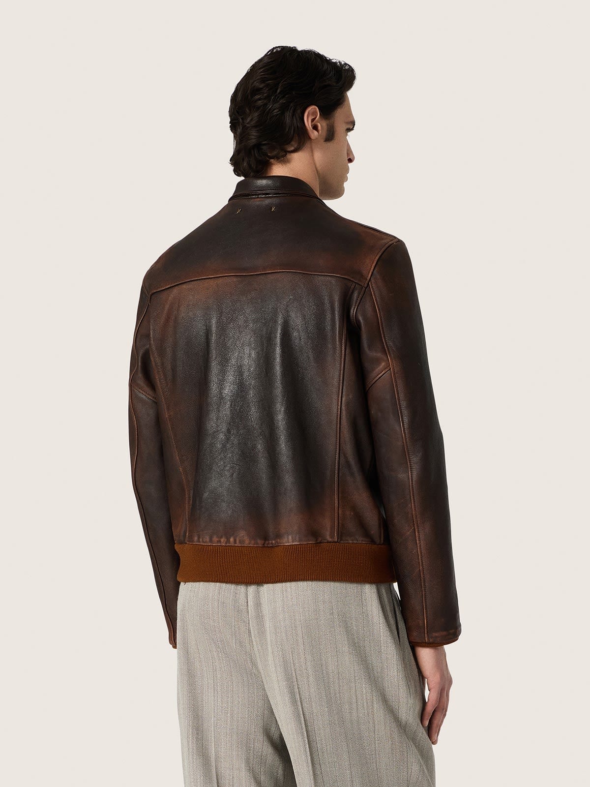 Golden Goose - Herren-Bomberjacke aus dunkelbraunem Leder in Distressed-Optik in 