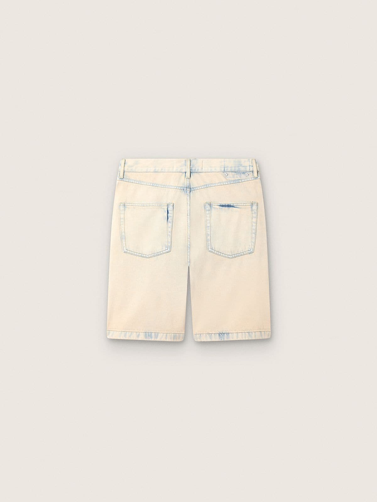 Men's Bermuda shorts in light sand-colored denim