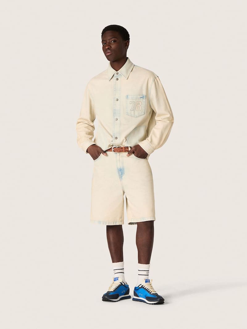 Golden Goose - Bermudas de hombre en denim color arena claro in 