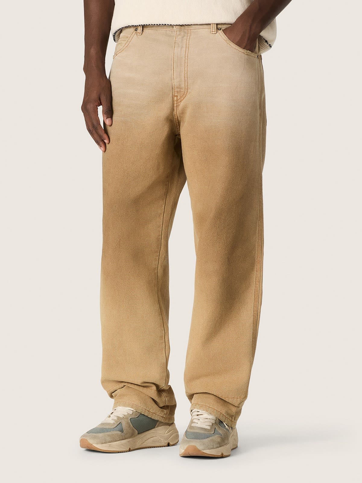 Golden Goose - Cal&ccedil;a masculina de algod&atilde;o bege degrad&ecirc; com detalhes check in 