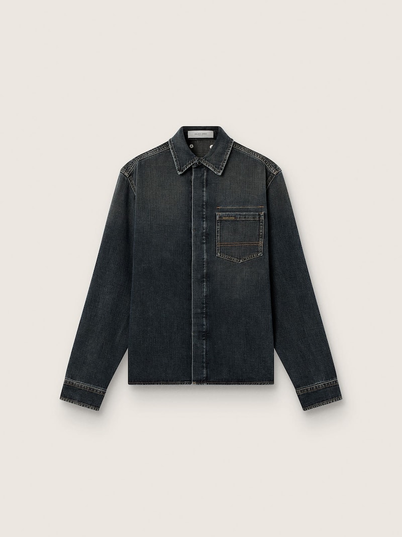 Men's shirt in blue denim