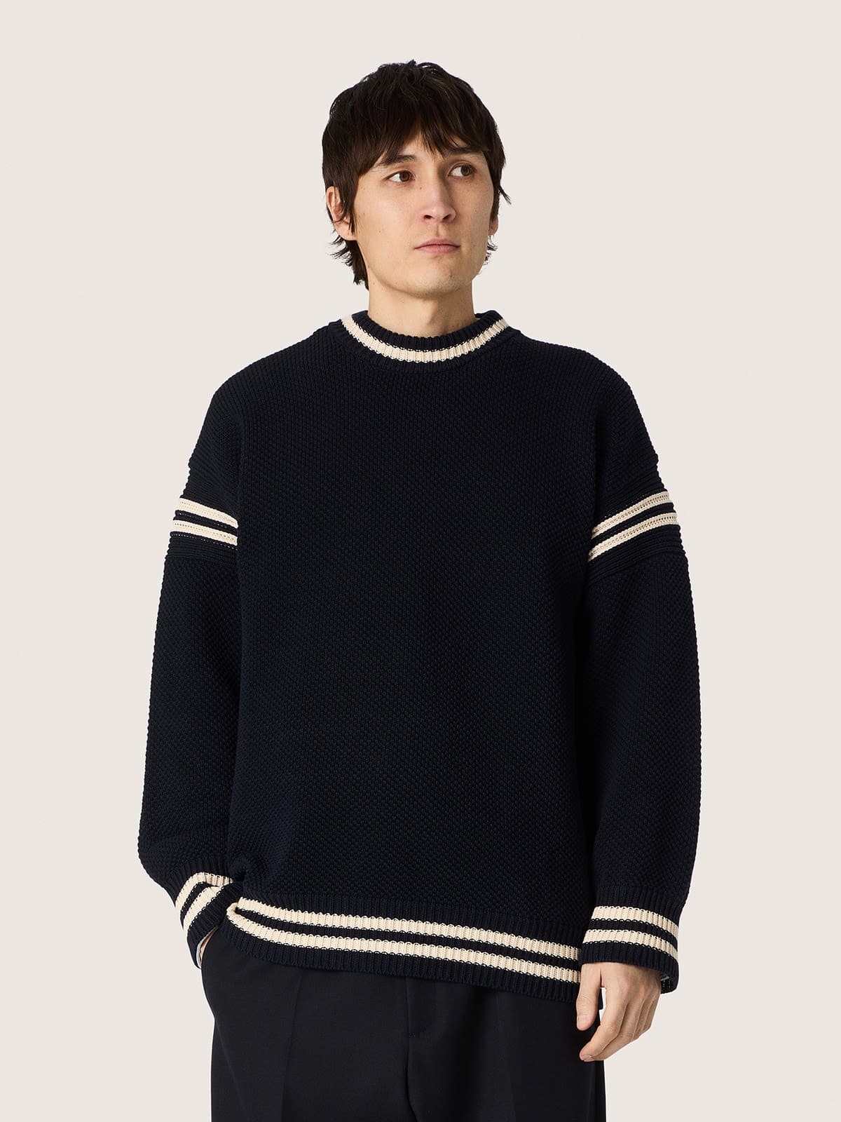 Golden Goose - Men's boxy sweater in dark blue cotton with embroidery in 